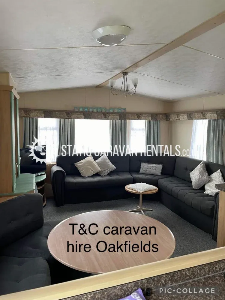 Private Carvan for Hire Lyons Oakfield, Kinmel Bay, Towyn, Conwy, Wales
