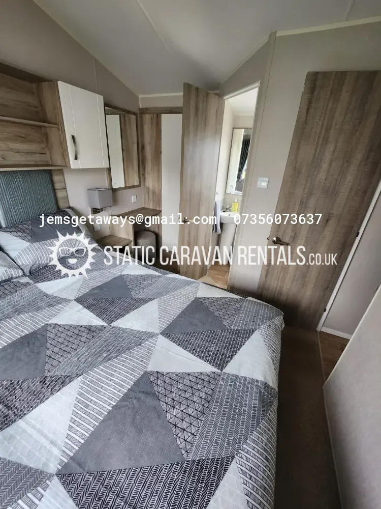 7 Static Private Carvan for Rent Tattershall Lakes Country Park, Lincoln, Lincolnshire, England