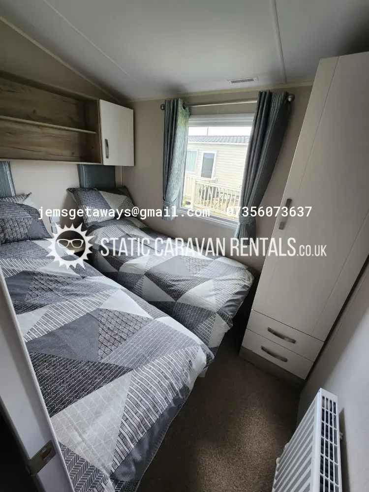 8 Static Private Carvan for Rent Tattershall Lakes Country Park, Lincoln, Lincolnshire, England